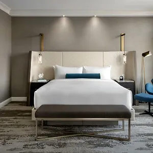 ***** Hotel Fairmont Gold At Fairmont Vancouver Airport Canada