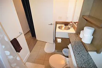 Toronto Escape - Mariner Terrace Hotel