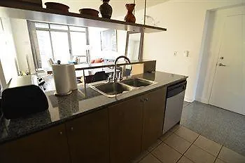 Toronto Escape - Mariner Terrace Hotel 3*,